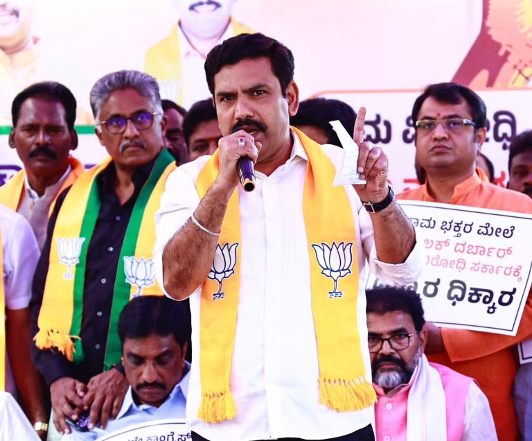 “ರಾಮಭಕ್ತರನ್ನು ಕೆಣಕಿದರೆ ಕಾಂಗ್ರೆಸ್ ಸರ್ಕಾರ ಧೂಳಿಪಟವಾದೀತು ಎಚ್ಚರ”