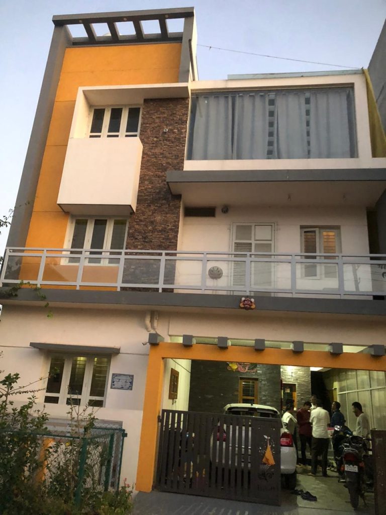 ವಾಣಿಜ್ಯ ತೆರಿಗೆ ಅಧಿಕಾರಿ ಮನೆಯ ಮೇಲೆ ಲೋಕಾಯುಕ್ತ ದಾಳಿ