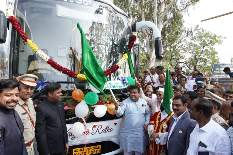 ವಿಜಯಪುರ-ಬೆಂಗಳೂರು ಎಸಿ ವೋಲ್ವೋ ಬಸ್ ಸಂಚಾರ ವಿಜಯಪುರ-ಬೆಂಗಳೂರು ಎಸಿ ವೋಲ್ವೋ ಬಸ್ ಸಂಚಾರ