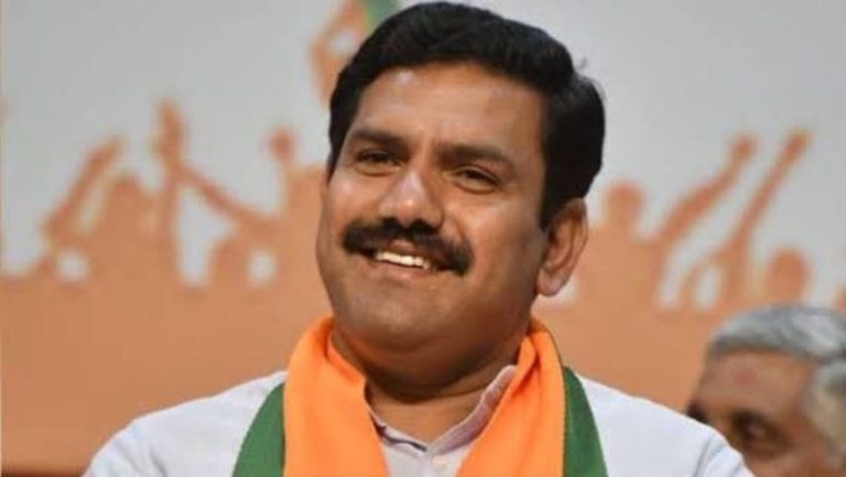 ಸರ್ಕಾರ ಸಮಾಜಕ್ಕೆ ಯಾವ ಸಂದೇಶ ಕೊಡಲು ಹೊರಟಿದೆ?