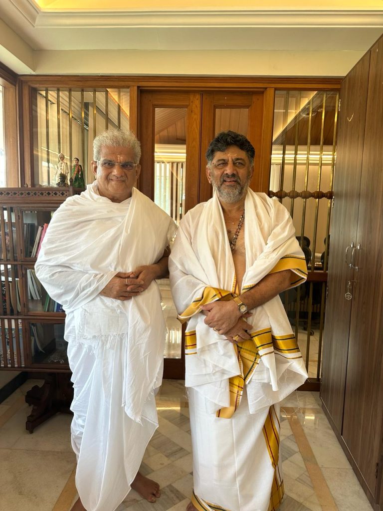 ಧರ್ಮ ಯುದ್ಧ ಆರಂಭಿಸುವ ಮುನ್ನ ಮಂಜುನಾಥನ ದರ್ಶನ