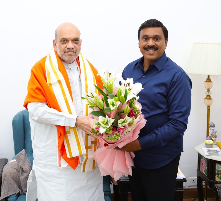 ಅಮಿತ್ ಶಾ ಭೇಟಿಯಾದ ಜನಾರ್ದನ ರೆಡ್ಡಿ