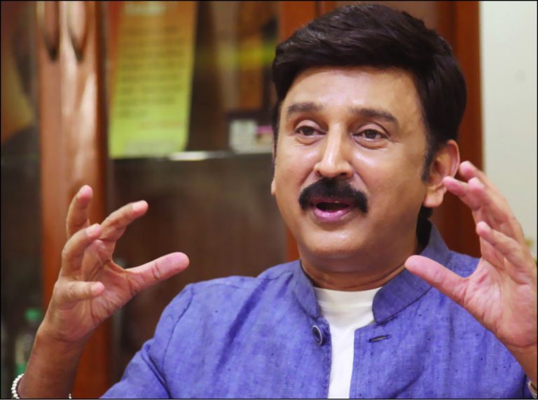 ಪದಗಳ ದೊಡ್ಡ ಅಭಿಮಾನಿ ಬರಹಗಾರರು ಸುಜ್ಞಾನಿ