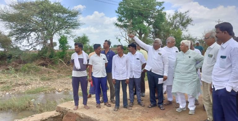 ಮಳೆಯಿಂದ ಹಾನಿಯಾದ ಪ್ರದೇಶಗಳಿಗೆ ಸಚಿವ ಎಚ್.ಕೆ. ಪಾಟೀಲ ಭೇಟಿ
