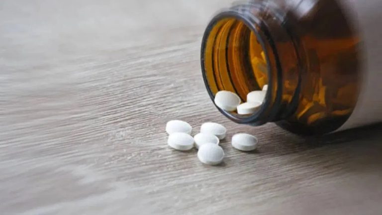 ನಿದ್ರೆ ಮಾತ್ರೆ ನುಂಗಿ ಆತ್ಮಹತ್ಯೆಗೆ ಯತ್ನಿಸಿದ ಅಧಿಕಾರಿ