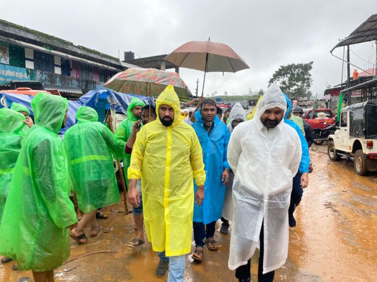 ವಯನಾಡು: ದುರಂತ ಸ್ಥಳಕ್ಕೆ ಸಚಿವ ಲಾಡ್ ಭೇಟಿ, ಪರಿಶೀಲನೆ