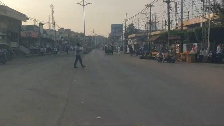 ಪ್ರವಾಹ ಹಾನಿ: ಶಾಶ್ವತ ಪರಿಹಾರಕ್ಕಾಗಿ ಆಗ್ರಹಿಸಿ ಮುಧೋಳ ಬಂದ್