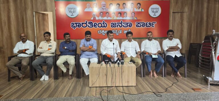 ಭ್ರಷ್ಟಾಚಾರ ಪ್ರಕರಣ: ನೈತಿಕತೆ ಇದ್ದರೆ ಸಿಎಂ ಸಿದ್ದರಾಮಯ್ಯ ರಾಜೀನಾಮೆ ನೀಡಲಿ