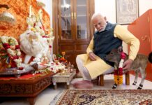 ಪ್ರಧಾನಿ ನಿವಾಸಕ್ಕೆ ದೀಪಜ್ಯೋತಿ ಆಗಮನ: ಸಂತಸ ಹಂಚಿಕೊಂಡ ಮೋದಿ