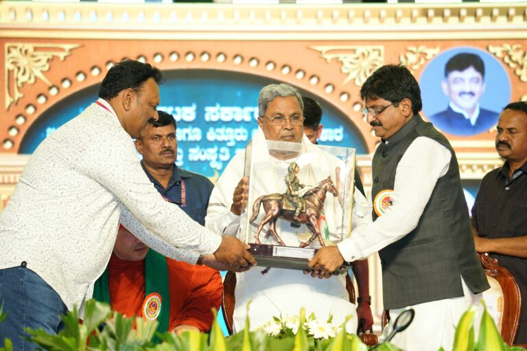 ನಾನು ಸಂಗೊಳ್ಳಿ ರಾಯಣ್ಣ-ಕಿತ್ತೂರು ಚನ್ನಮ್ಮನ ಅಭಿಮಾನಿ