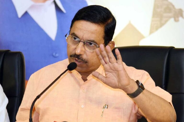 ದೇಶದಲ್ಲಿ ಆಹಾರ, ಅಗತ್ಯ ವಸ್ತುಗಳಿಗೆ ಕೊರತೆಯಿಲ್ಲ: ವದಂತಿಗೆ ಕಿವಿಗೊಡಬೇಡಿ