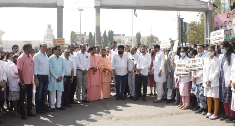 ಕಲಬುರಗಿ ರೈಲ್ವೇ ವಿಭಾಗೀಯ ಕಚೇರಿಗಾಗಿ ರೈಲು ತಡೆಗೆ ಯತ್ನ