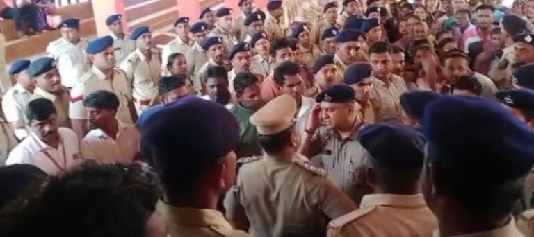 ಕಲೋತ್ಸವ ಆಚರಣೆ ವಿವಾದ: ಕಲ್ಲುತೂರಾಟ