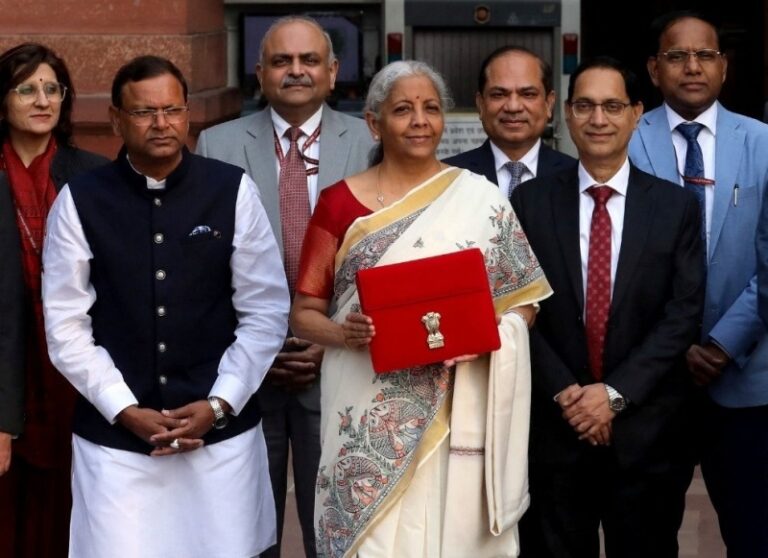 ಬಜೆಟ್ ಮಂಡನೆಗಾಗಿ ಮಧುಬನಿ ಸೀರೆಯುಟ್ಟ ನಿರ್ಮಲಾ ಸೀತಾರಾಮನ್: ಸೀರೆಯ ವಿಶೇಷತೆಯೇನು?