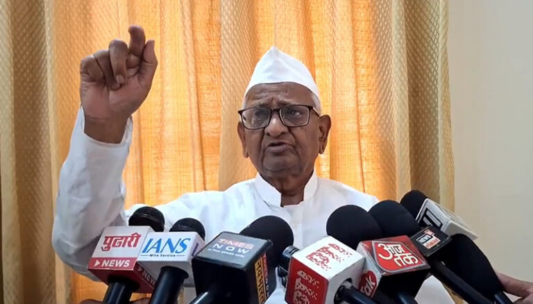 ಹಗರಣಗಳಿಂದಲೇ ಅಪ್ ಕೊಚ್ಚಿ ಹೋಗಿದೆ…