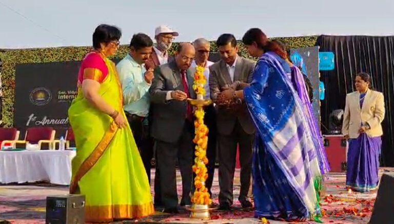 ವಿದ್ಯಾ ಹಂಚಿನಮನಿ‌ ಶಾಲೆಯ ಕಲಾಕೌಸ್ತುಭಕ್ಕೆ ಚಾಲನೆ