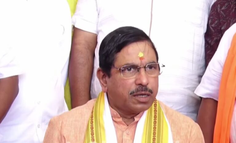 ಸಿಎಂ ವಾಸ್ತವ ಅರಿತು ಮಾತನಾಡಲಿ: ಪ್ರಲ್ಹಾದ ಜೋಶಿ