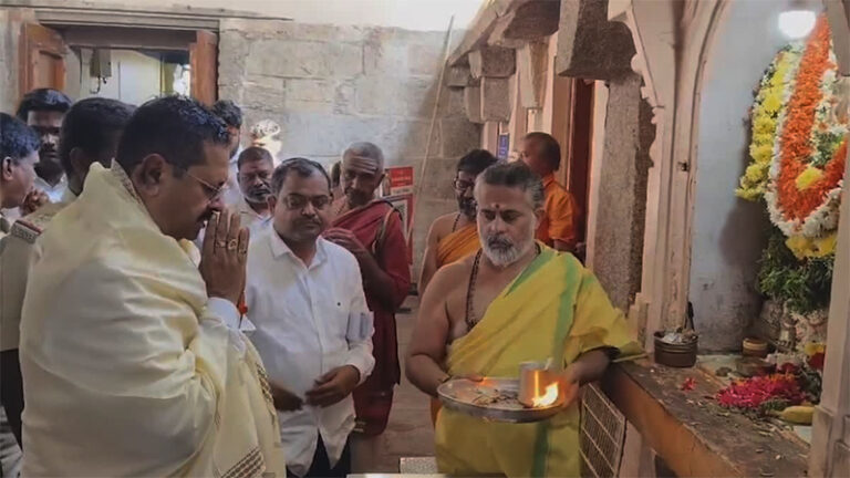 ಯತ್ನಾಳ್‌ರಿಂದ ಚಾಮುಂಡಿ ಸನ್ನಿಧಿಯಲ್ಲಿ ಪೂಜೆ: ಚಿಂಚೋಳಿ ತಾಲ್ಲೂಕಿನ ಜನತೆಗೆ ಸಿಹಿ ಸುದ್ದಿ