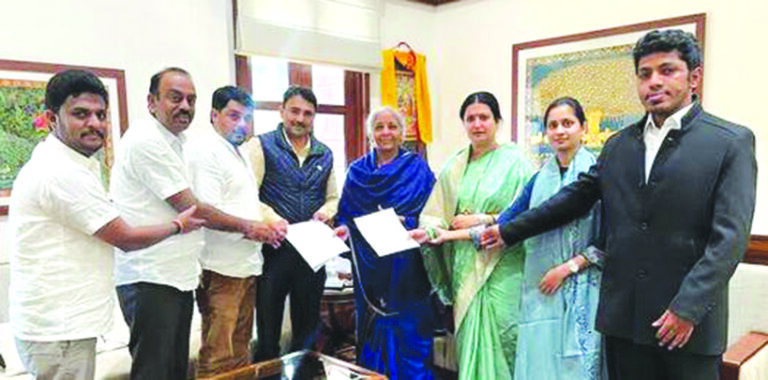 ಕರ್ನಾಟಕಕ್ಕೆ ವಿಶೇಷ ಅನುದಾನ ನೀಡಲು ಕಾಂಗ್ರೆಸ್ ಸಂಸದರ ಮನವಿ