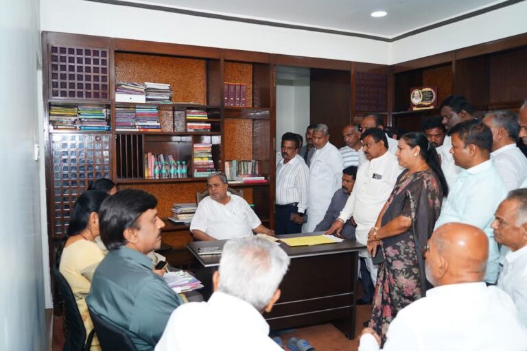 ಕೊಪ್ಪಳ ಕೈಗಾರಿಕೆ ಸ್ಥಾಪನೆ ಸಿದ್ದತೆ ನಿಲ್ಲಿಸಲು ಸಿಎಂ ಸೂಚನೆ