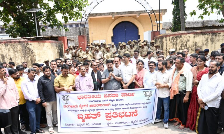 ಕಾಂಗ್ರೆಸ್ ಆಡಳಿತದಲ್ಲಿ ಸಾರ್ವಜನಿಕರು ಬೀದಿಗಿಳಿದರೆ ಮಾತ್ರ ಸ್ಪಂದನೆ