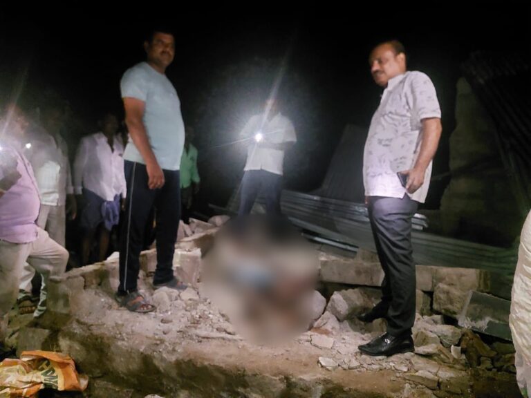 ಮನೆ ಗೋಡೆ ಕುಸಿದು ರೈತ ಸ್ಥಳದಲ್ಲೇ ಸಾವು