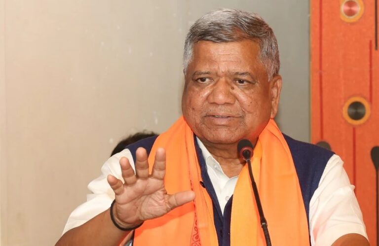 ಸಿದ್ದರಾಮಯ್ಯ ಪಾಕಿಸ್ತಾನಕ್ಕೆ ಸ್ಥಳಾಂತರಗೊಂಡರೆ ಉತ್ತಮ: ಶೆಟ್ಟರ್