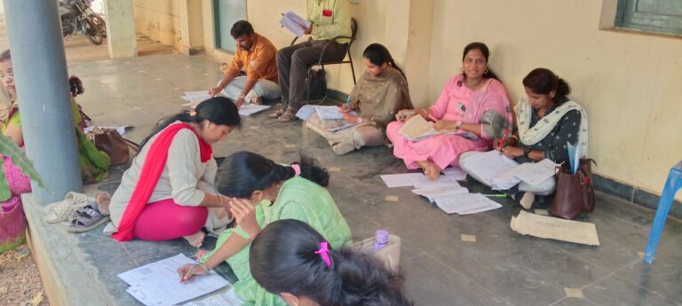 ಗೌಪ್ಯತೆ ಮರೆತ ಮೌಲ್ಯಮಾಪಕರು: ಬಯಲೆಲ್ಲೇ ಮೌಲ್ಯಮಾಪನ