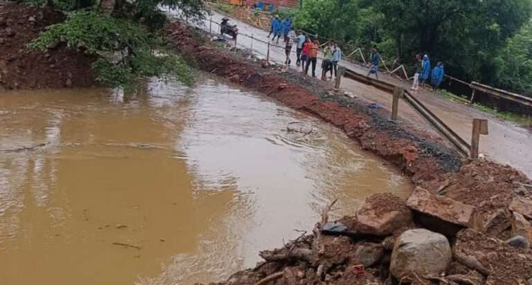 ಧಾರಾಕಾರ ಮಳೆ: ಬೆಳಗಾವಿ-ಗೋವಾ ಸಂಪರ್ಕಿಸುವ ಹೆದ್ದಾರಿ ಬಂದ್