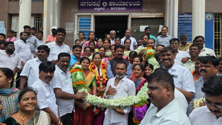 ಚಳ್ಳಕೆರೆ ನಗರಸಭೆಗೆ ನೂತನ ಅಧ್ಯಕ್ಷೆಯಾಗಿ ಶಿಲ್ಪಾ ಮರುಳೀಧರ ಅವಿರೋಧ ಆಯ್ಕೆ