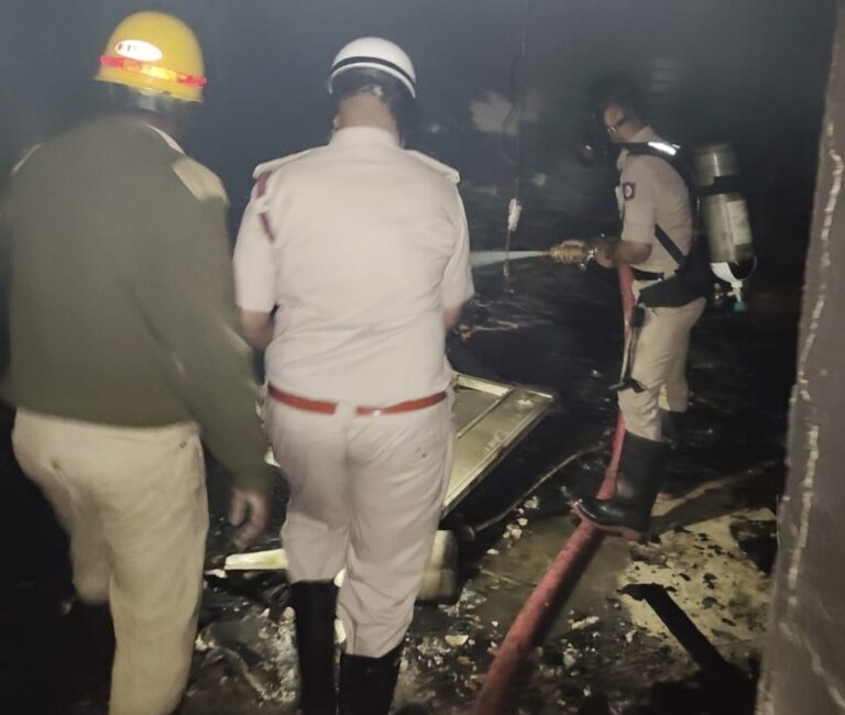 ವಿದ್ಯುತ್ ಶಾರ್ಟ್ ಸರ್ಕ್ಯೂಟ್ : ಇಬ್ಬರು ಸಾವು