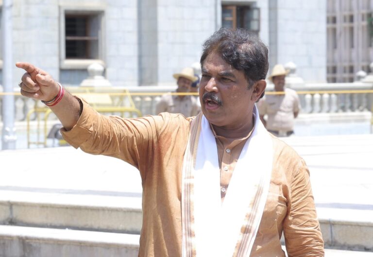 ಕೇರಳ ಪರ ತೋರಿದ ಕಾಳಜಿ ಕನ್ನಡಿಗರ ಪರವಾಗಿ ತೋರುತ್ತಾರಾ?