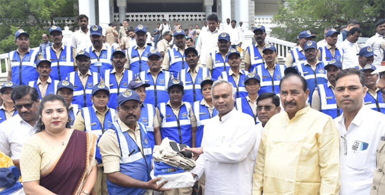 ಕಲ್ಯಾಣ ಕರ್ನಾಟಕ:  ಪ್ರಗತಿ ಪಥ, ಕಲ್ಯಾಣ ಪಥ, ಹಸಿರು ಪಥ, ಕಲ್ಯಾಣಿಗಳ ಪುನರುಜ್ಜೀವನಕ್ಕಾಗಿ ನೀಲ ನಕ್ಷೆ