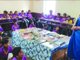 ಶಾಲೆಯಲ್ಲಿ ಅರ್ಧವೃತ್ತಾಕಾರ ತರಗತಿ, ಕರ್ನಾಟಕವೇ ಮಾದರಿ