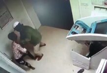 ಬಳ್ಳಾರಿ: ಎಟಿಎಂನಲ್ಲಿ ದರೋಡೆಗೆ ಯತ್ನ, ಲೈವ್ನಲ್ಲೇ ಕಳ್ಳನ ಸೆರೆ