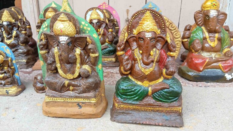 ಬಾಗಲಕೋಟೆ: ಗಮನ ಸೆಳೆಯುವ `ಸೆಗಣಿ ಗಣೇಶ’