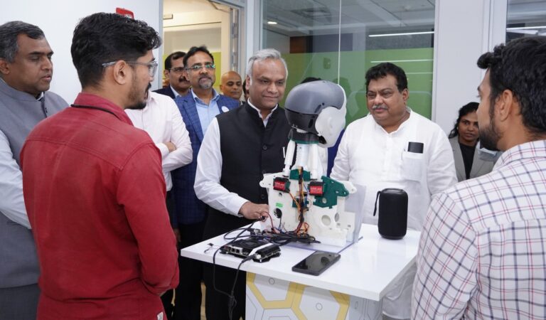 ಹುಬ್ಬಳ್ಳಿ ಇನ್ಫೋಸಿಸ್‌ನಲ್ಲಿ ಎಐ, ಸೈಬರ್ ಭದ್ರತೆ ಕೇಂದ್ರ ಆರಂಭ