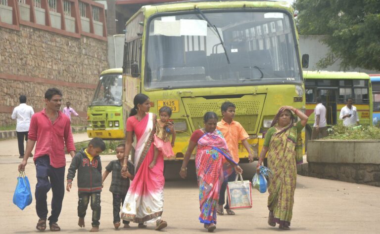 ಸಂಪಾದಕೀಯ: ಸಾರಿಗೆ ಸಿಬ್ಬಂದಿಯ ಮುಷ್ಕರ ಜನಸಾಮಾನ್ಯರಿಗೆ ದುಬಾರಿ ಸಂಪಾದಕೀಯ: ಸಾರಿಗೆ ಸಿಬ್ಬಂದಿಯ ಮುಷ್ಕರ ಜನಸಾಮಾನ್ಯರಿಗೆ ದುಬಾರಿ