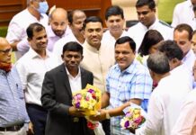 ಗೋವಾ: ಸ್ಪೀಕರ್ ಸ್ಥಾನಕ್ಕೆ ರಾಜೀನಾಮೆ, ಸಚಿವರಾಗಿ ಪ್ರಮಾಣವಚನ ಸ್ವೀಕಾರ