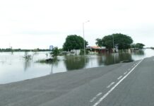 ಹಿಪ್ಪರಗಿ ಬ್ಯಾರೇಜ್: 10 ಗೇಟ್ಗಳು ಓಪನ್, ವಿಜಯಪುರ-ಸೊಲ್ಲಾಪುರ ಹೆದ್ದಾರಿ ಮತ್ತೆ ಬಂದ್