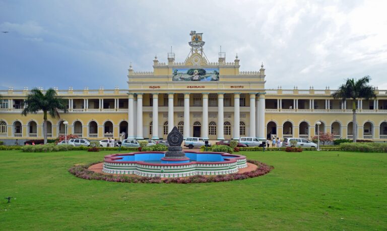 ಕರ್ನಾಟಕದ ವಿಶ್ವವಿದ್ಯಾಲಯಗಳಲ್ಲಿ 70% ಹುದ್ದೆಗಳು ಖಾಲಿ