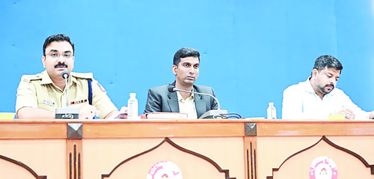 ವಿಜಯಪುರ: ಬ್ಯಾಂಕ್ ಅಧಿಕಾರಿಗಳಿಗೆ ಎಸ್.ಪಿ. ಸೆಕ್ಯೂರಿಟಿ ಟಿಪ್ಸ್