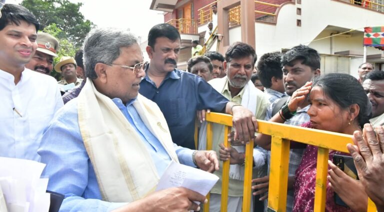 ಮೈಸೂರು: ರಾಜಕೀಯಕ್ಕಾಗಿ ಧರ್ಮಸ್ಥಳ ಯಾತ್ರೆ – ಸಿಎಂ ಸಿದ್ದರಾಮಯ್ಯ