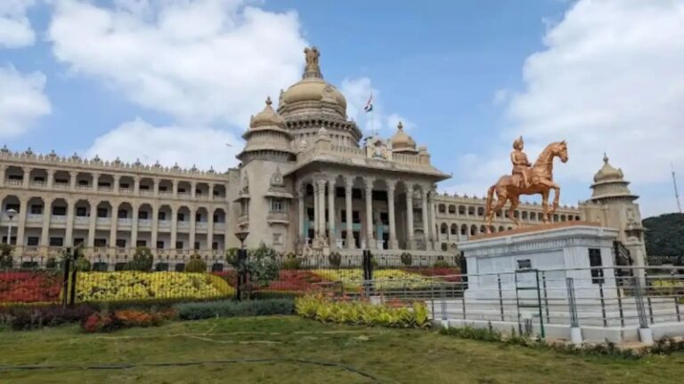 ರಾಜ್ಯ ಸರ್ಕಾರಿ ನೌಕರರಿಗೆ ಗುಡ್ ನ್ಯೂಸ್: ಅ.1ರಿಂದ ‘ಆರೋಗ್ಯ ಸಂಜೀವಿನಿ’ ಜಾರಿ