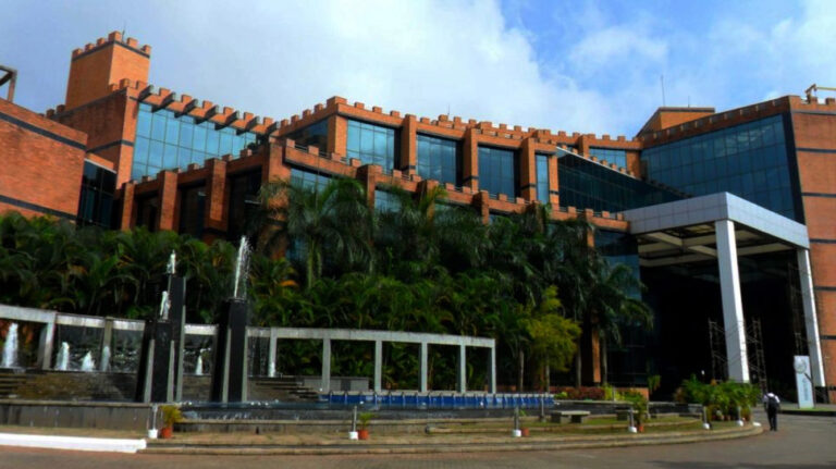 ಮಾಹೆ ಬೆಂಗಳೂರಿನಲ್ಲಿ ‘ಅಲೆ ಸಾಹಿತ್ಯ ಉತ್ಸವ 2025’ ಸೆ. 18ರಿಂದ ಮಾಹೆ ಬೆಂಗಳೂರಿನಲ್ಲಿ ‘ಅಲೆ ಸಾಹಿತ್ಯ ಉತ್ಸವ 2025’ ಸೆ. 18ರಿಂದ