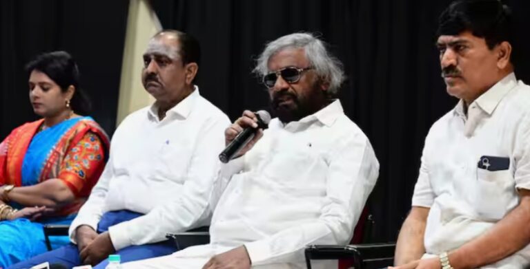 ಧರ್ಮದ ಕಾಲಂನಲ್ಲಿ ವೀರಶೈವ ಲಿಂಗಾಯತ ಬರೆಸಲು ಸಚಿವ ಈಶ್ವರ ಖಂಡ್ರೆ ಮನವಿ