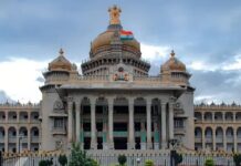 2026ರ ರಜೆಗಳ ಪಟ್ಟಿ ಇಲ್ಲಿದೆ: ಕರ್ನಾಟಕ ಸರ್ಕಾರಿ ನೌಕರರಿಗೆ ರಜೆಯೋ ರಜೆ!