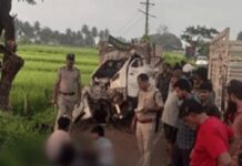 ಶಿವಮೊಗ್ಗ: ಮರಕ್ಕೆ ಗೂಡ್ಸ್ ಡಿಕ್ಕಿ ಮೂವರ ದುರ್ಮರಣ