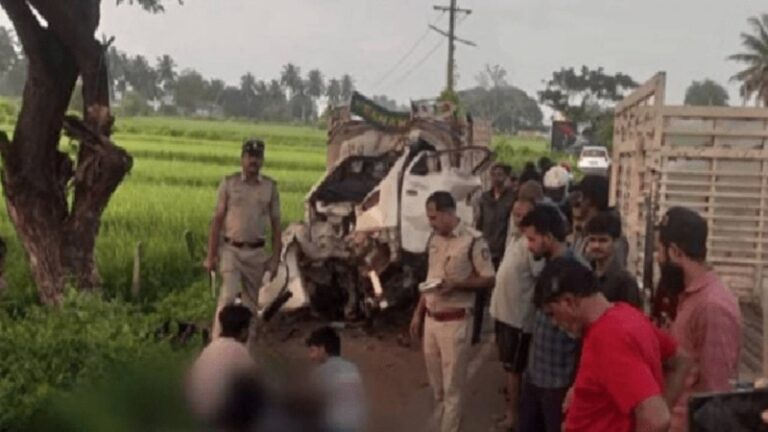 ಶಿವಮೊಗ್ಗ: ಮರಕ್ಕೆ ಗೂಡ್ಸ್‌ ಡಿಕ್ಕಿ ಮೂವರ ದುರ್ಮರಣ