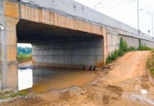 ಬೆಂಗಳೂರು-ಜಲಸೂರು ರಾಜ್ಯ ಹೆದ್ದಾರಿ: ವಾಹನ ಸವಾರರು, ಸ್ಥಳೀಯ ಜನರ ಪರದಾಟ